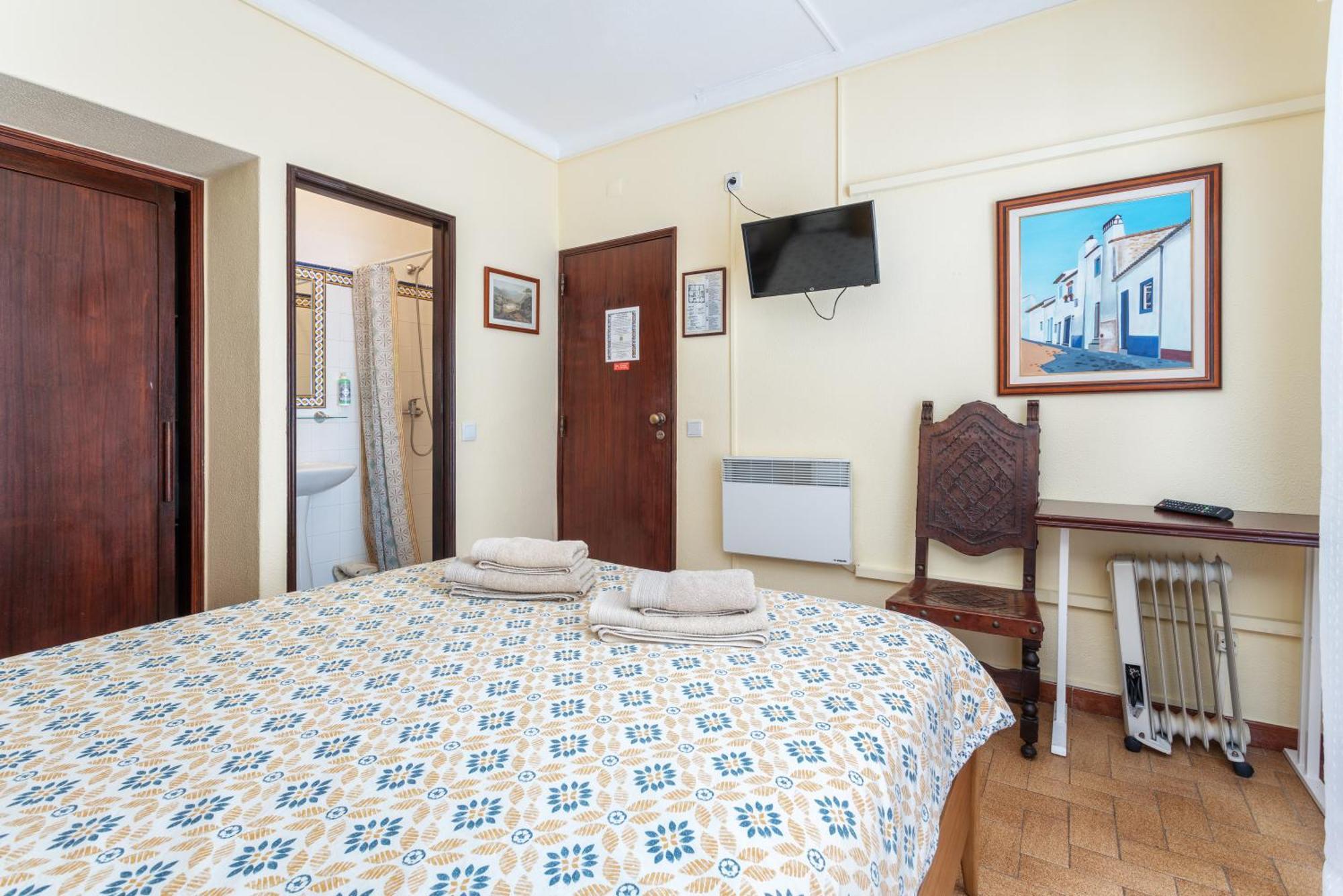 Al - Alojamento Local Pension Bicuar Hotel Olhão Екстериор снимка